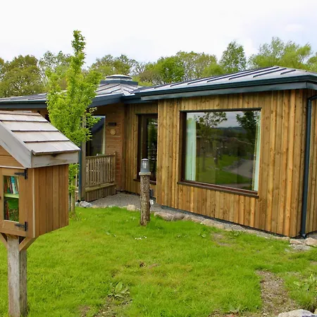 Wildlands Galway Lodge *
